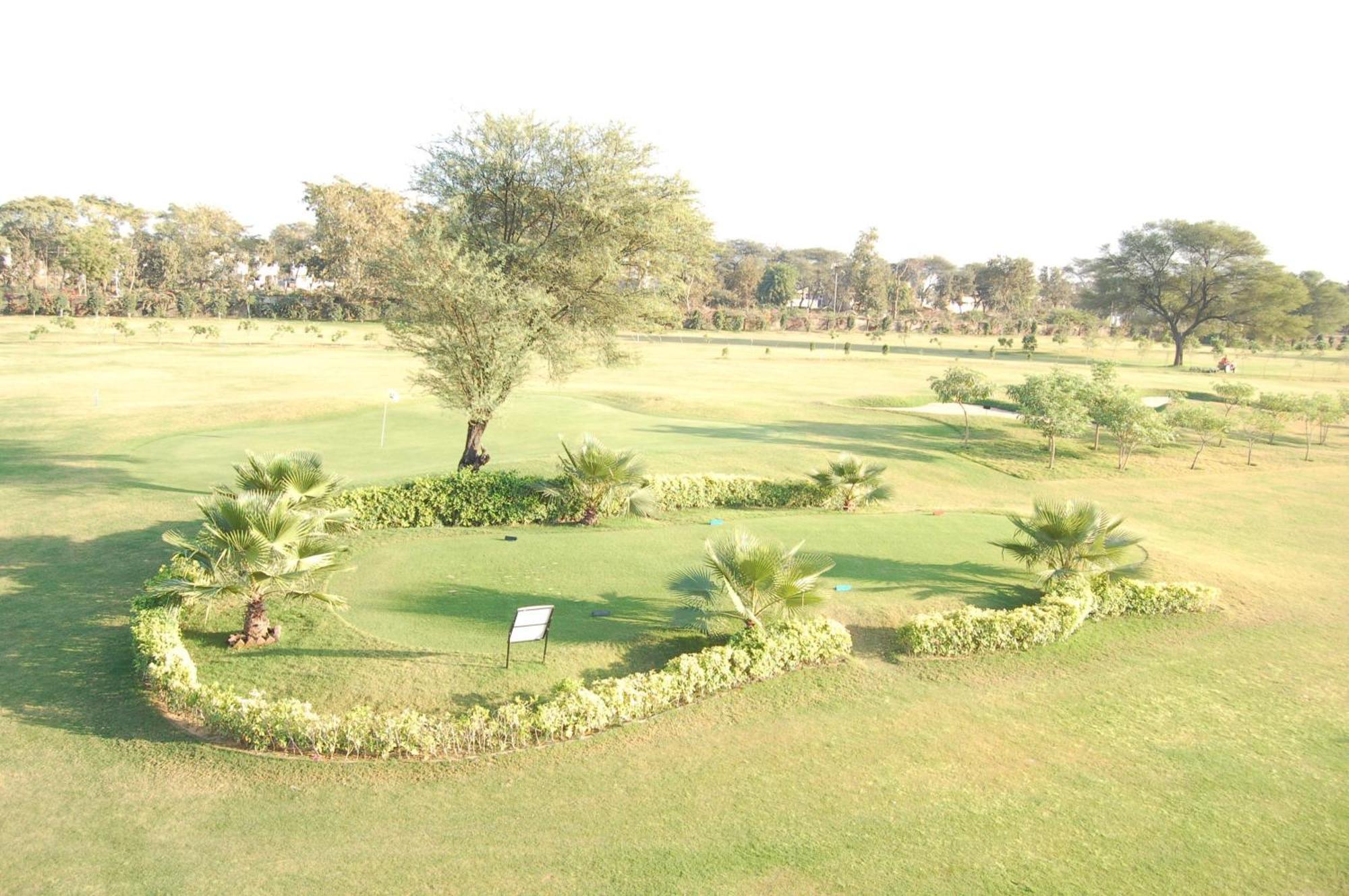 Hotel Cambay Sapphire, Gandhinagar Facilidades foto