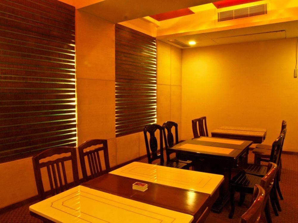 Hotel Cambay Sapphire, Gandhinagar Restaurante foto