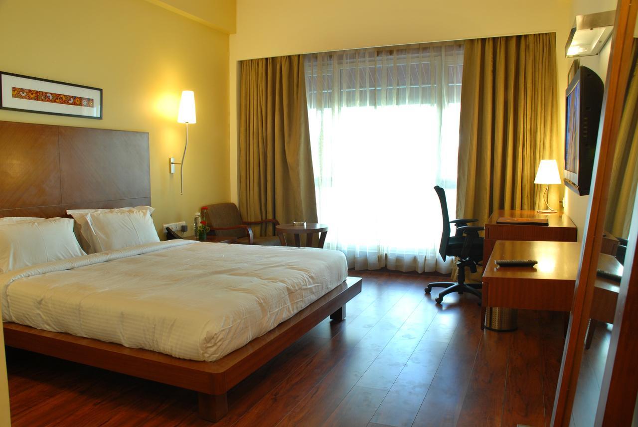 Hotel Cambay Sapphire, Gandhinagar Exterior foto