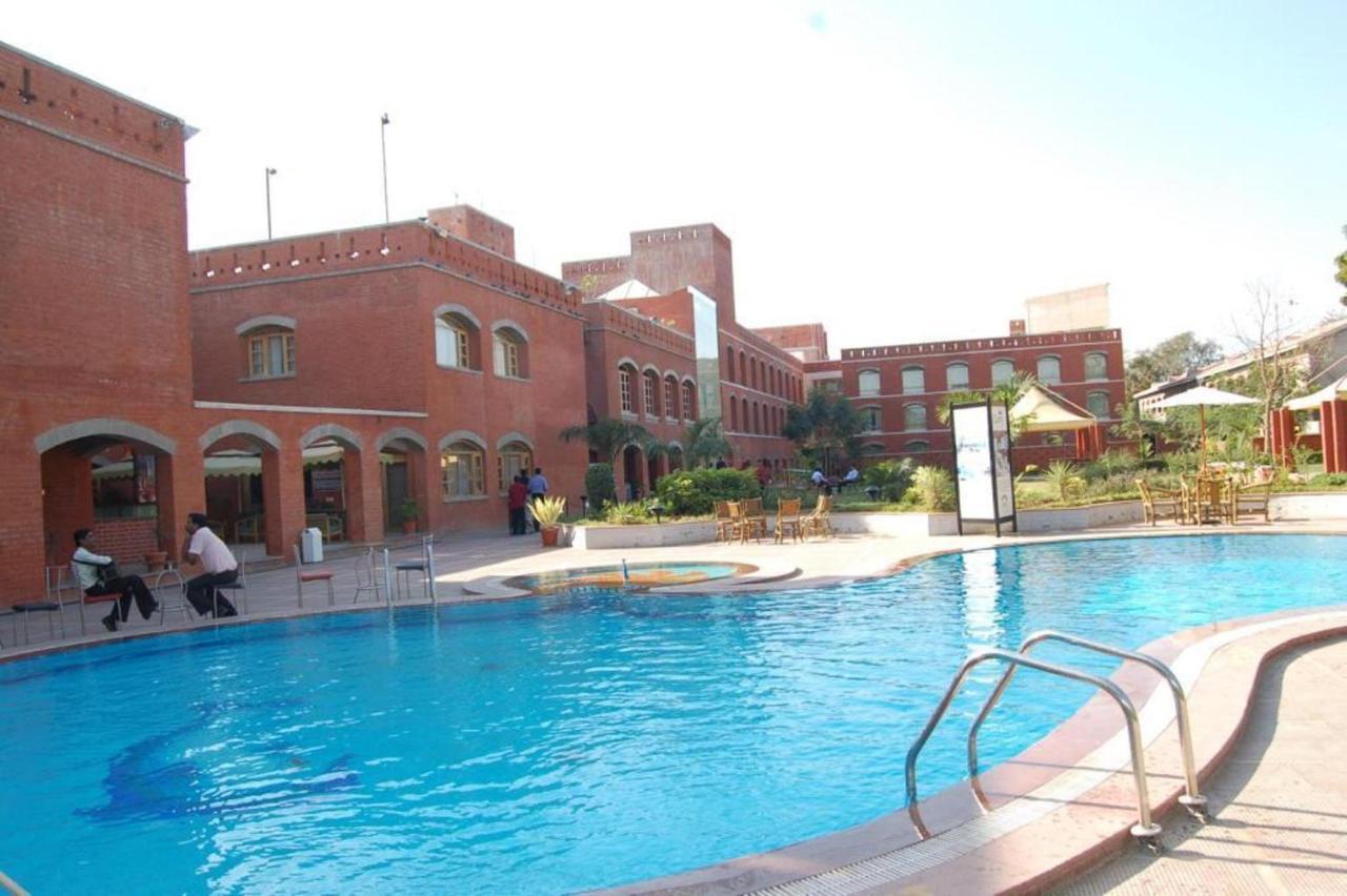 Hotel Cambay Sapphire, Gandhinagar Exterior foto